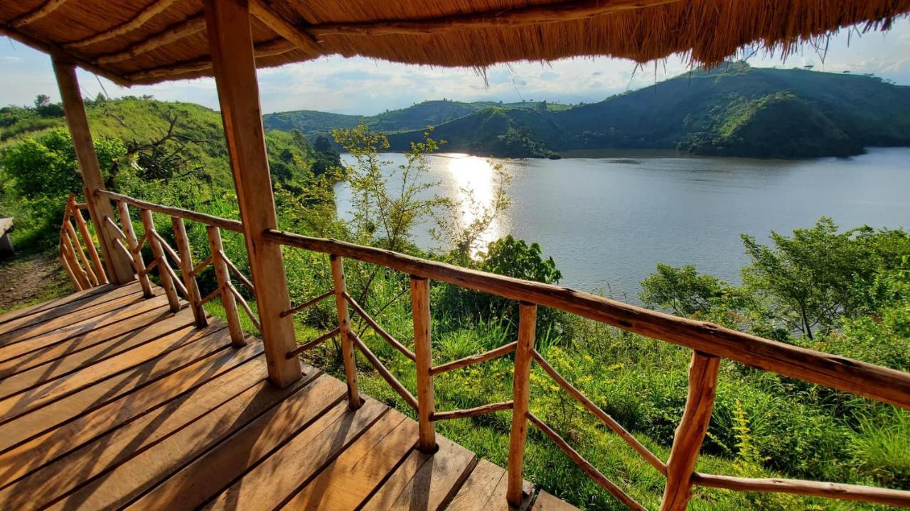 Mwamba Kelele Lodge Fort Portal Exterior foto