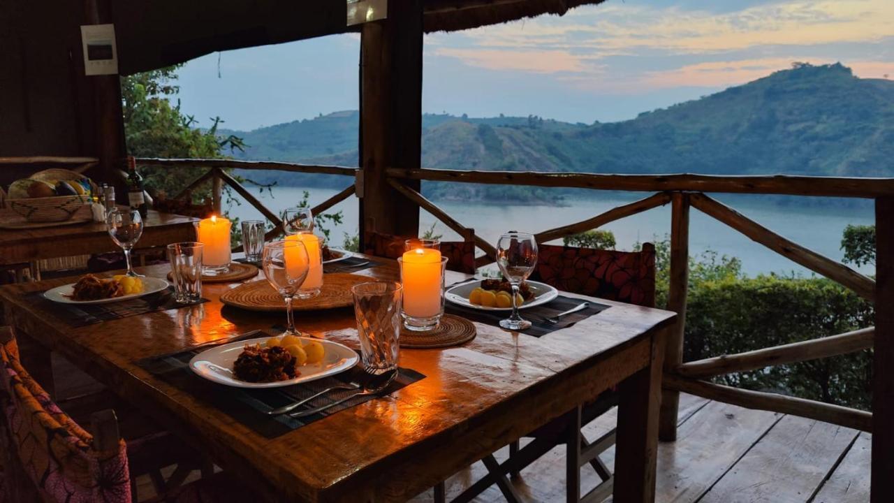 Mwamba Kelele Lodge Fort Portal Exterior foto