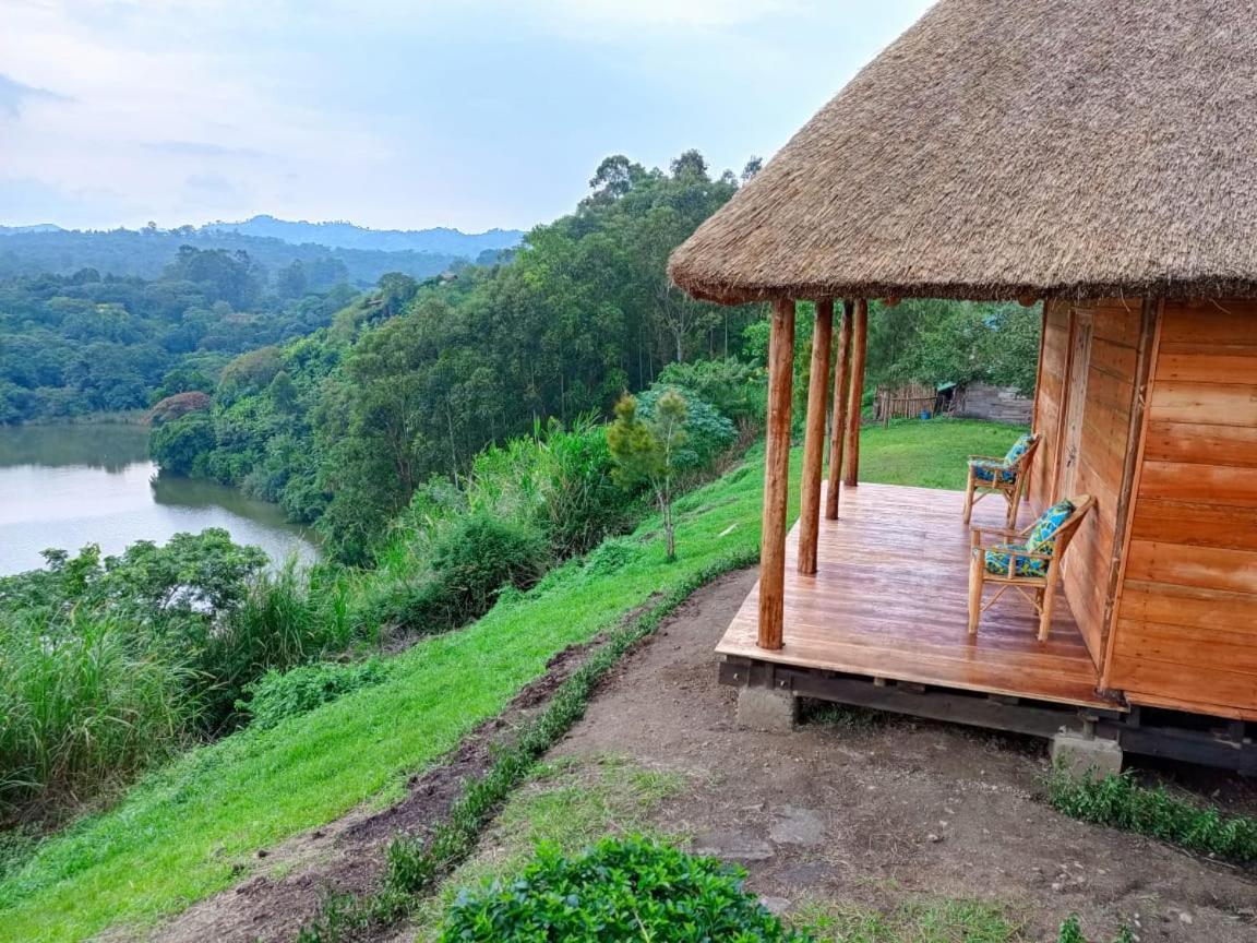 Mwamba Kelele Lodge Fort Portal Exterior foto