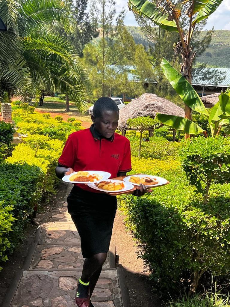 Mwamba Kelele Lodge Fort Portal Exterior foto